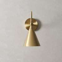 Lupe Sconce