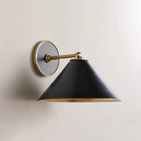 Arno Sconce